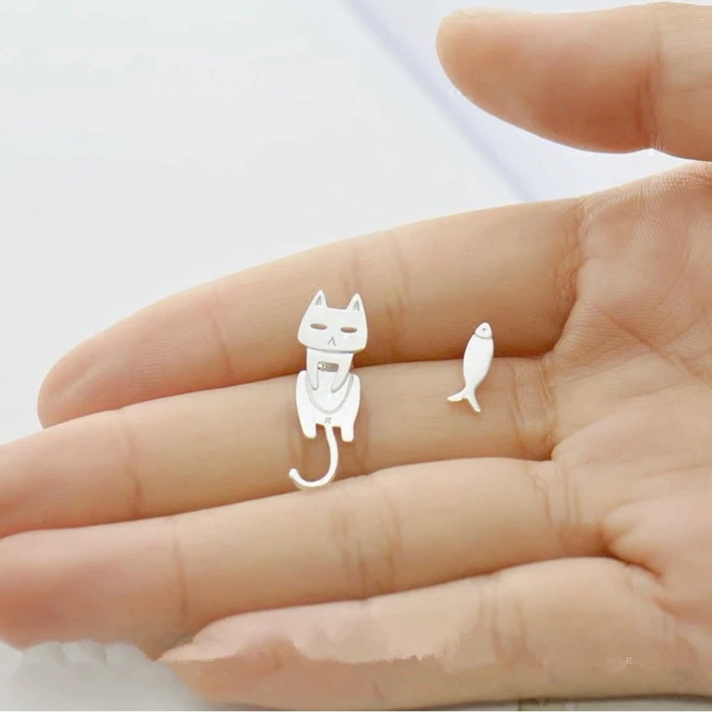 925 Sterling Silver Cat Fish Stud Earrings
